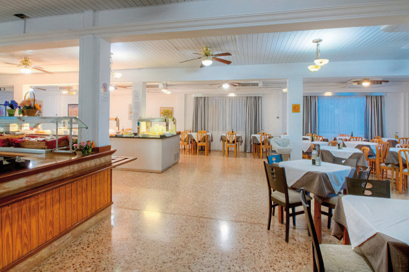 Lago Playa Resort
