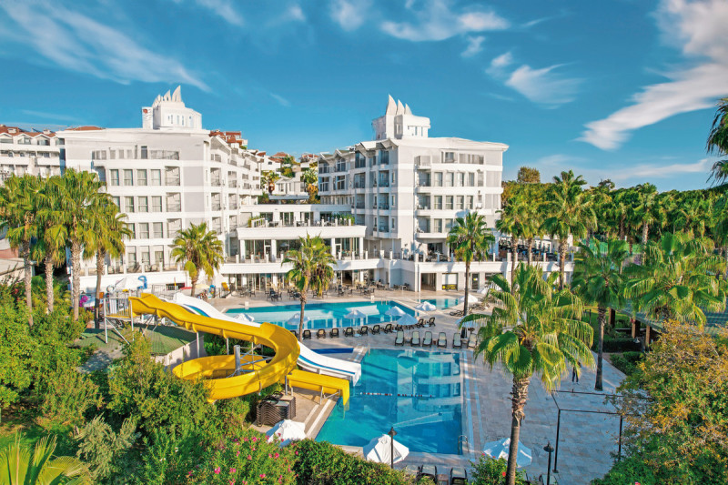 Royal Atlantis Beach