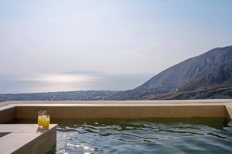 Wohnbeispiel 	Suite Superior with Private Heated Plunge Pool