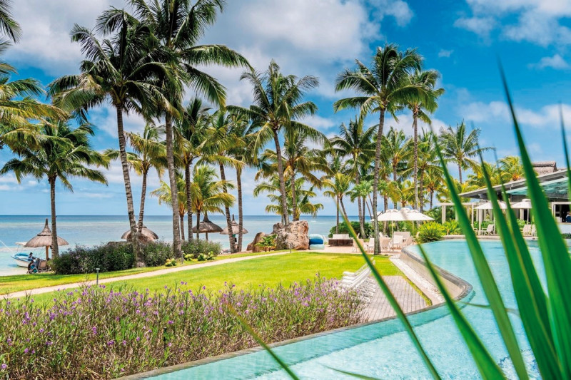 Victoria for 2 Beachcomber Resort & Spa