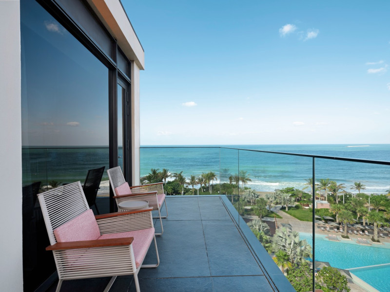 Wohnbeispiel Harmony Oceanfront Master Suite