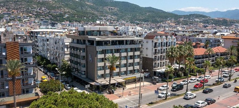 BÃ¼yÃ¼k Otel ●●●●