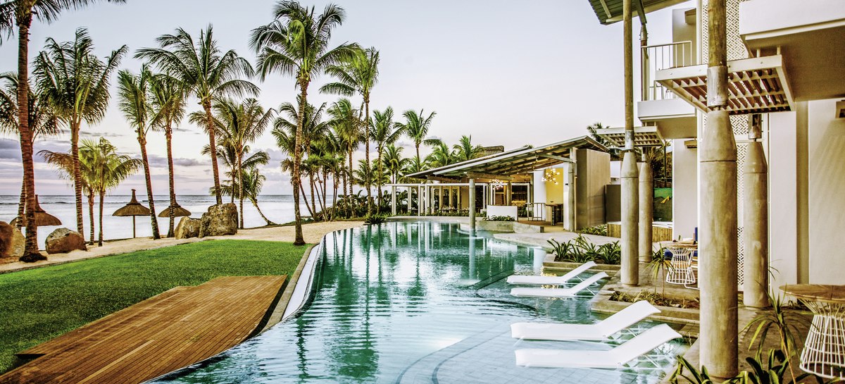 Victoria for 2 Beachcomber Resort & Spa