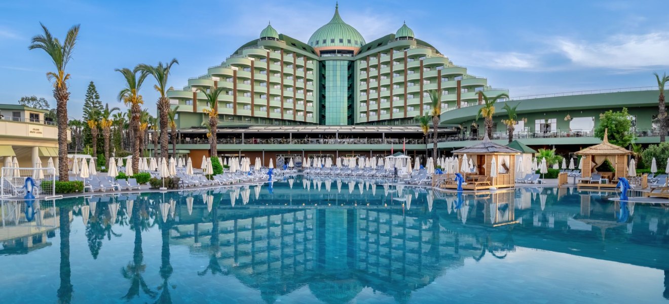 Delphin Palace