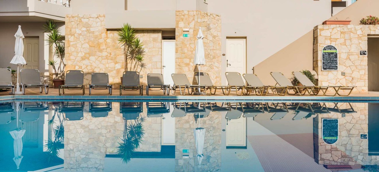 Elotis Suites