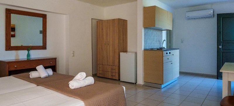 Kri-Kri Village Holiday Apartments ●●