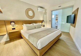 Hotel Emblemtico Hi Suites in Santa Cruz de Tenerife