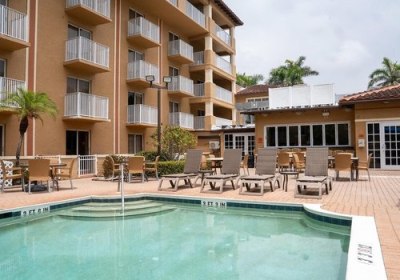 Inn of Naples, Tapestry Collection by Hilton in Naples