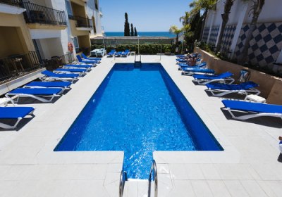 Toboso Apar-Turis in Nerja