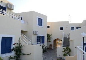 Frida Village Apartments in Piskopiano