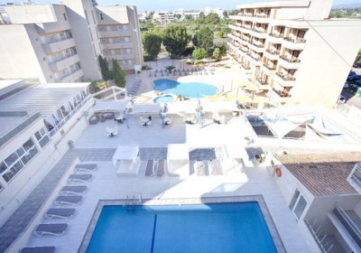 Playamar Apartments in S'Illot