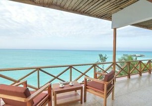 Mnarani Beach Cottages in Nungwi