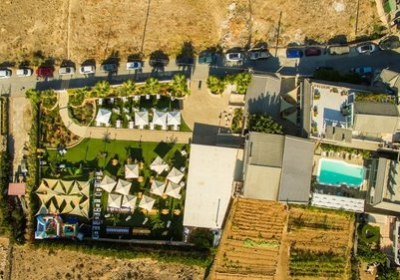 Anemos Suites in Karteros