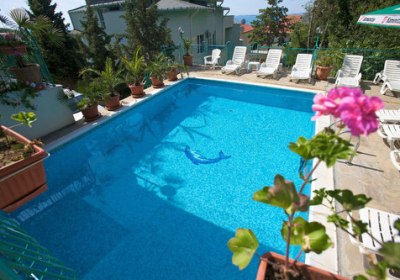 Zora in Sonnenstrand