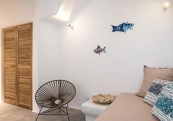Cape 9 Suites & Villas in Akrotiri