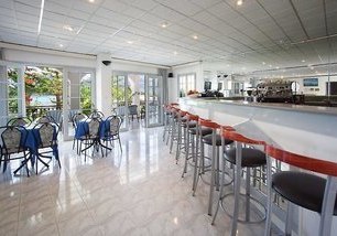 Hotel Athina in Karavomilos