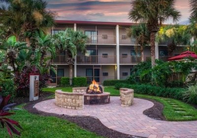 Red Roof PLUS+ And Suites Naples Downtown-5th Ave S in Naples