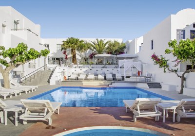 RK Beach Boutique in Kamari