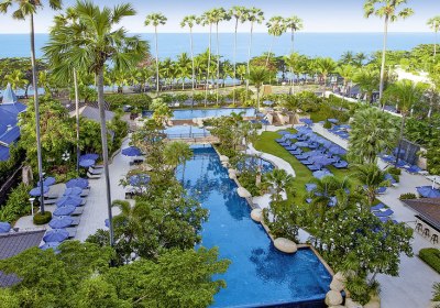 Jomtien Palm Beach Hotel & Resort in Jomtien Beach