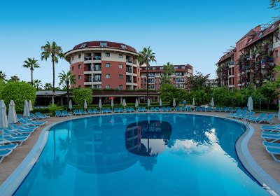 Palmeras Beach Hotel in Konakli