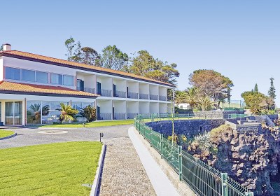 Albatroz Beach & Yacht Club in Santa Cruz