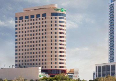 Holiday Inn & Suites Dubai Science Park in Dubai