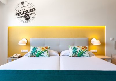 Tropical Park Hotel in Callao Salvaje