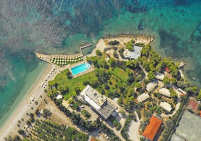 Kalamaki Beach Resort in Isthmia