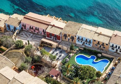 Occidental Pueblo Acantilado in El Campello