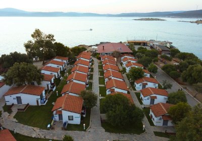 Maya Bistro Hotel Beach in Sigacik