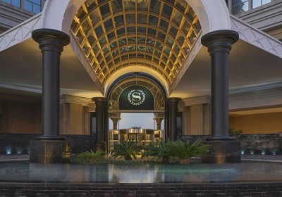 Sheraton Mall of the Emirates Hotel, Dubai in Dubai