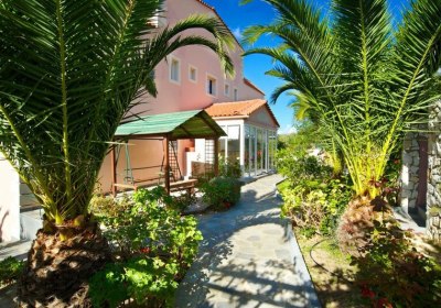 Nostos Studios in Mousata