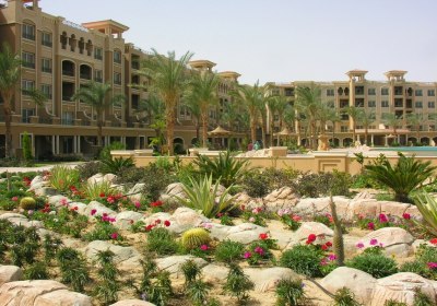 V Beach Resort - Sahl Hasheesh in Sahl Hasheesh