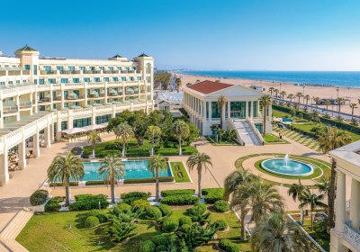 Las Arenas Balneario Resort in Valencia