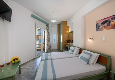 Sunrise Hotel Studios Apartments in Sfakaki