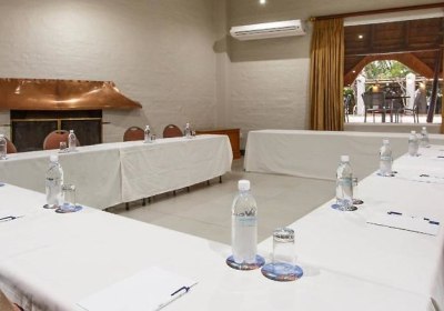 Protea Hotel Oudtshoorn Riempie Estate in Oudtshoorn