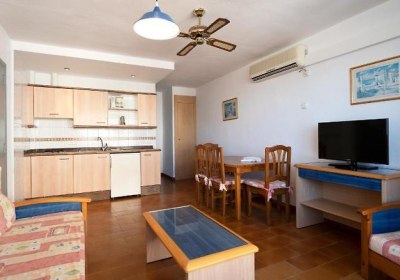 Paya Apartamentos Portu Saler in Es Pujols