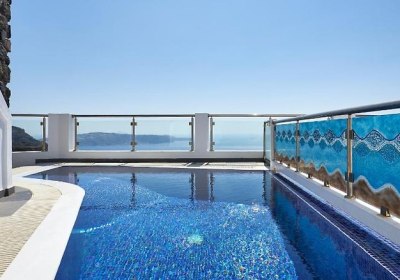 Petit Palace Suites in Fira