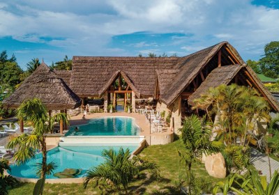 Les Lauriers Hotel & Restaurant in Anse Volbert