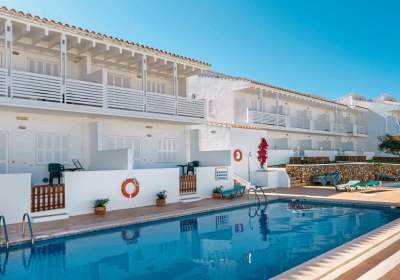 Apartamentos Las Pérgolas in Es Mercadal