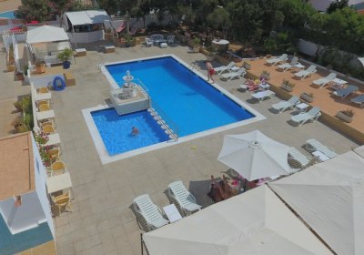 Apartamentos San Antonio Beach in Sant Josep de sa Talaia