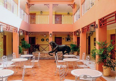 Hotel E Caballeriza in Holguín