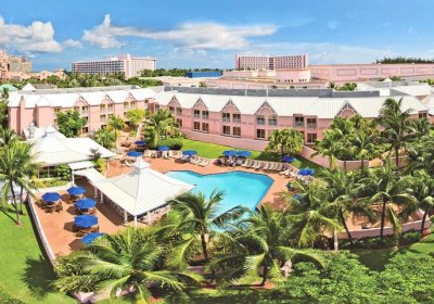 Comfort Suites Paradise Island in Nassau
