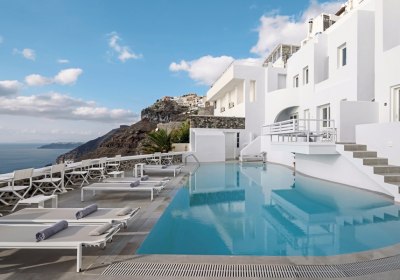 Panorama Studios & Suites in Fira