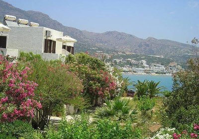 Panmar Apartments in Makry Gialos