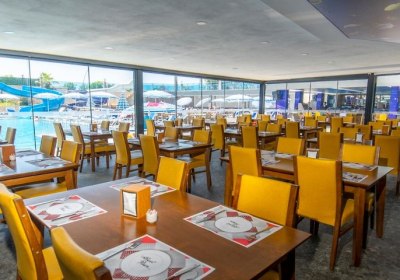 Relax Beach Hotel in Tosmur