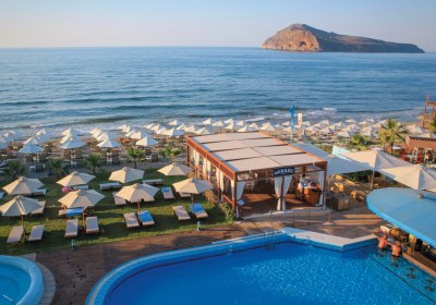 Thalassa Beach Resort in Agia Marina