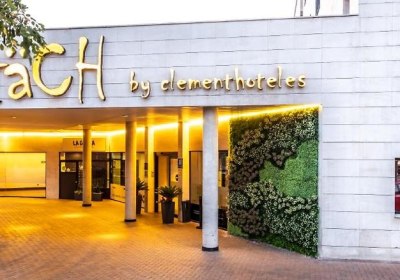 täCH Madrid Airport Hotel in Madrid