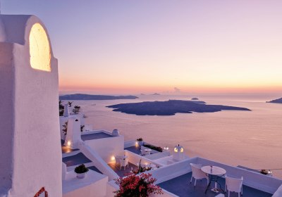 Cliff Side Suites in Firostefani