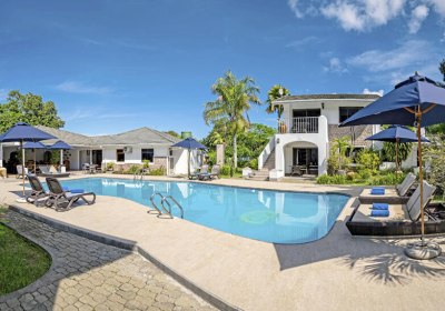 Sun Properties & Resort Hotel in Beau Vallon